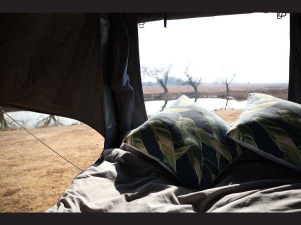 Lunar Rooftop Tent